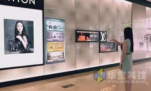 华堂科技：互动投影_什么是互动橱窗？