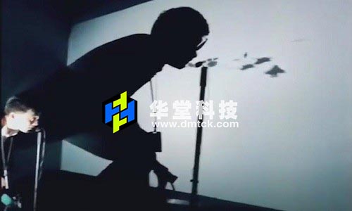 吹气互动体验装置